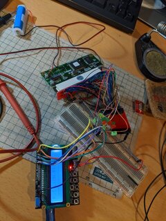 Arduinoでランダムに信号を上下させてみる実験