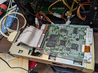 SCSIケースにHDDを接続