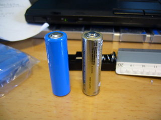 普通の単三乾電池との比較