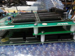 ROMボード装着後の基板の構成